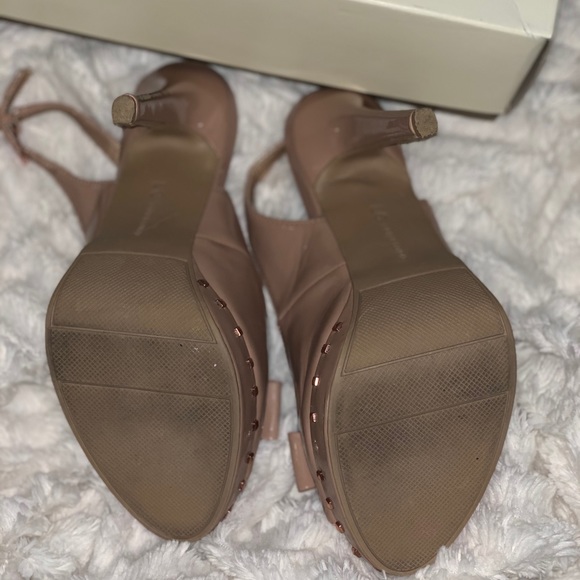 Lauren Conrad (LC) US Size 8 Nude Leather Pumps - Picture 4 of 8